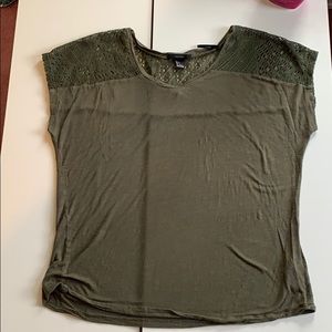 Forever 21 green T-shirt size L
